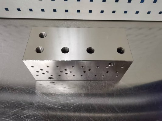 森特克液壓非標定制閥塊